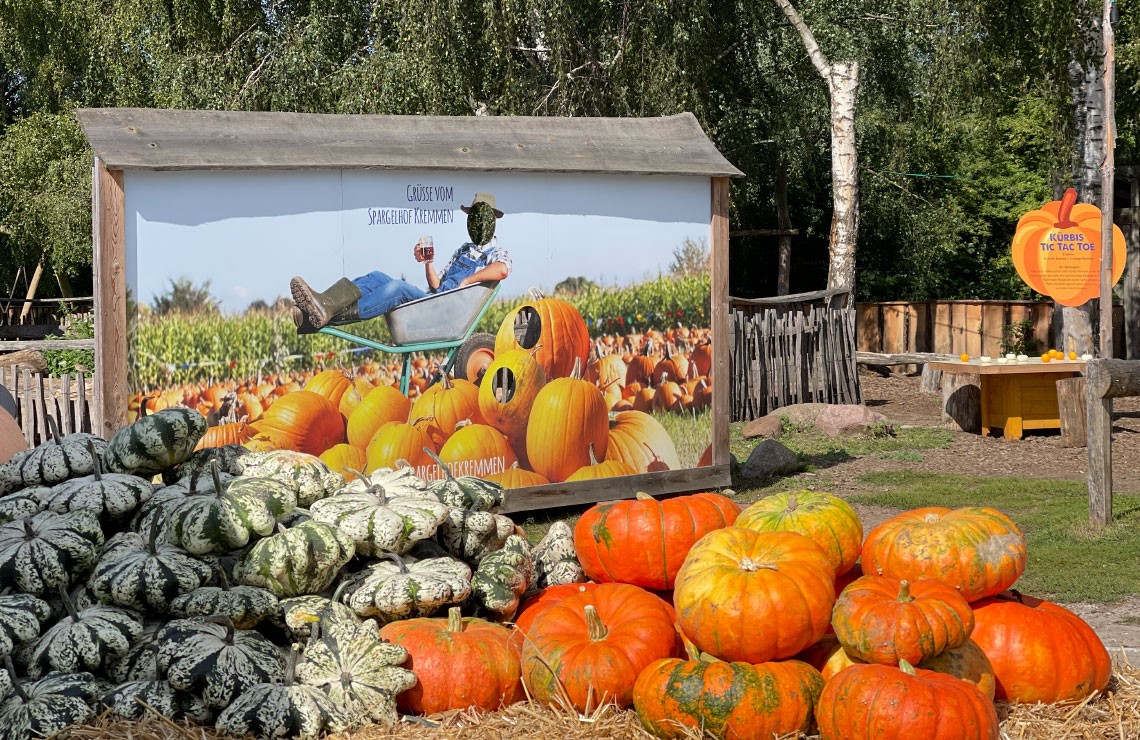 18. Brandenburger Dorf- und Erntefest in Kremmen - Spargelhof in Kremmen